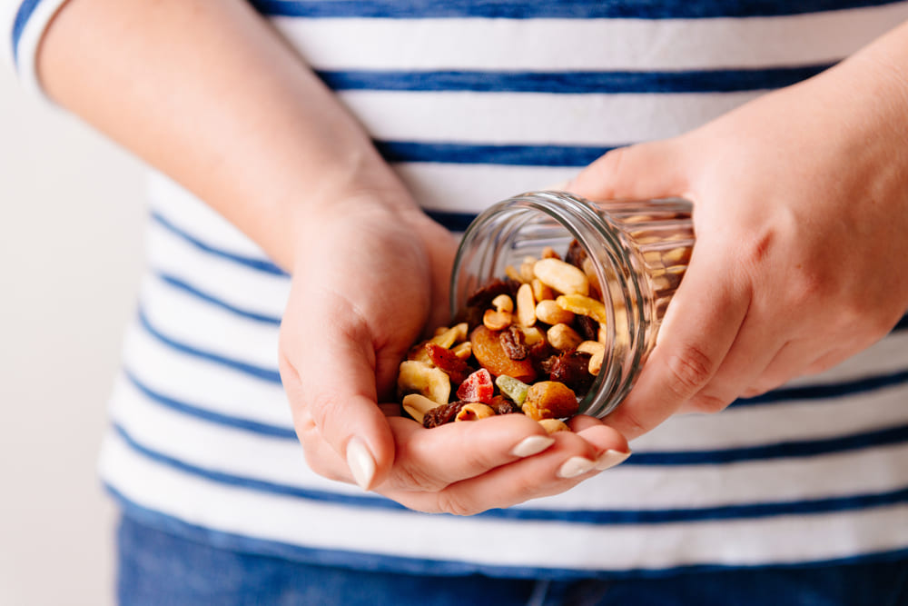 Alimentos prohibidos para la tiroides: Cuáles son y alternativas saludables