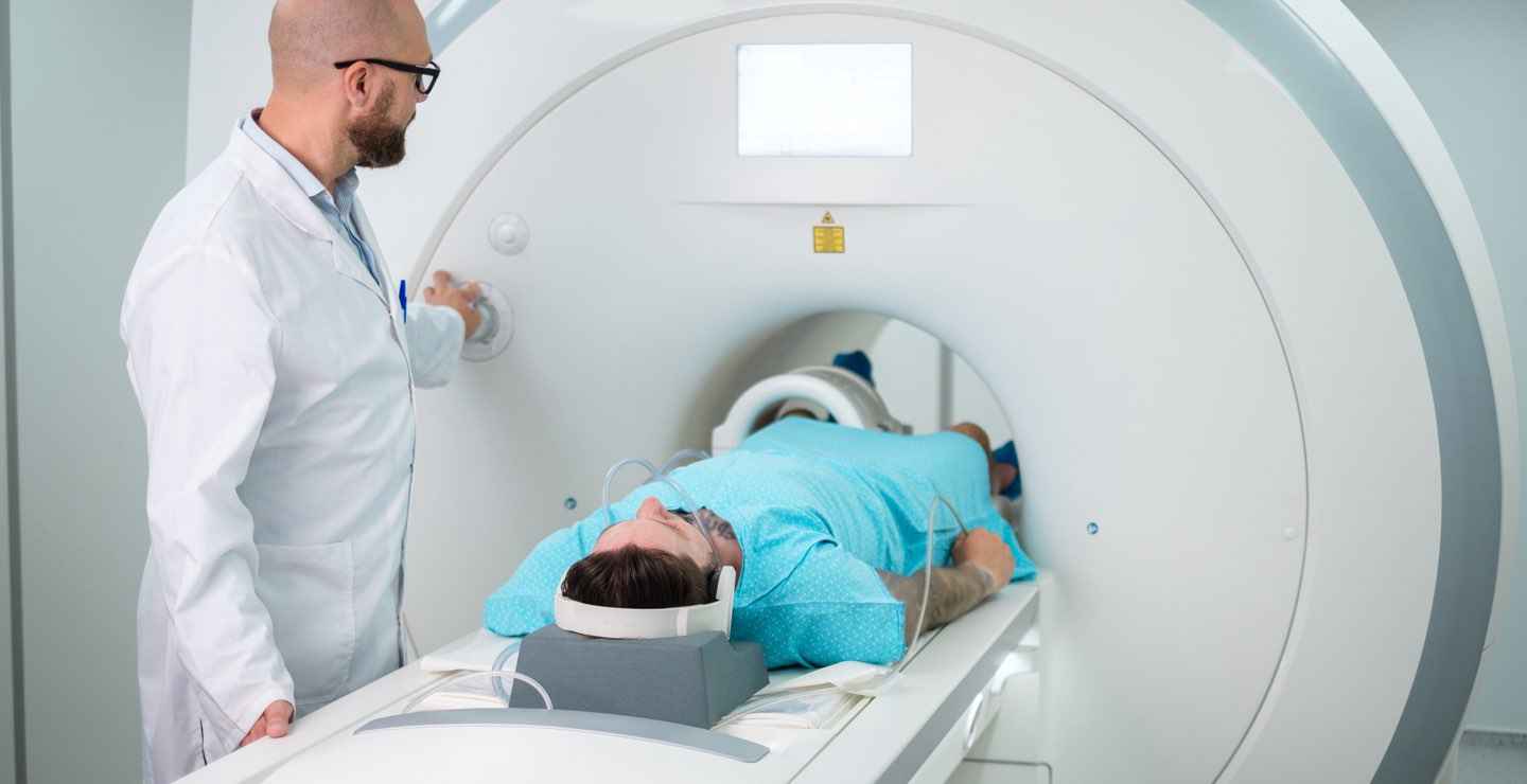 Resonancia Magnética: Qué Es Y Riesgos | Hospitales Parque